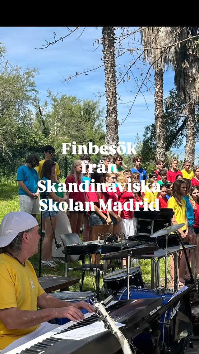 🥁Vilken stämning! 🎶 🙏🏼Stort tack Skandinaviska skolan Madrid för att ni fyllde vår skola med musik och gl…