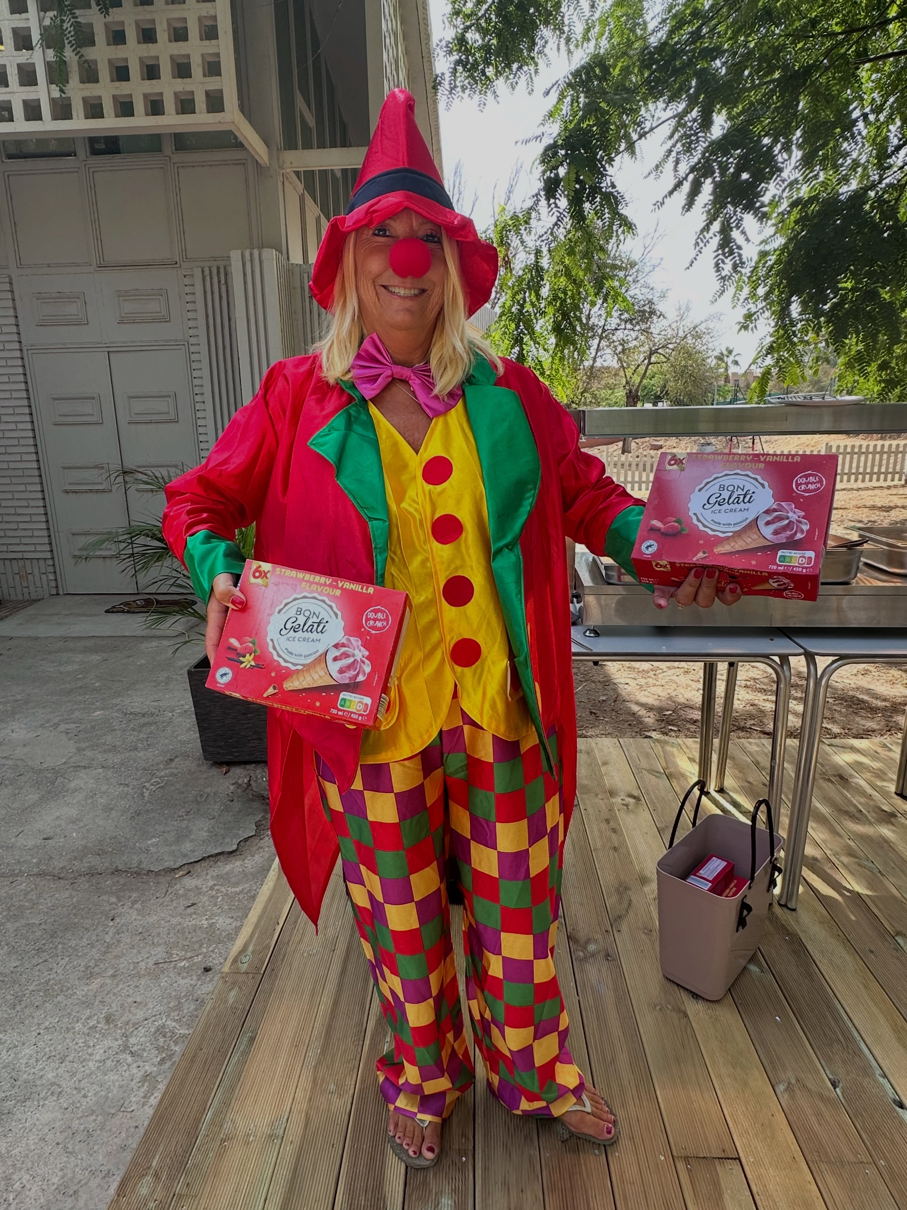 🎉 Första skolveckan är avklarad! 🍦📚 Vi har haft finbesök av clownen Claudia 🤡 som fick träffa våra elever…